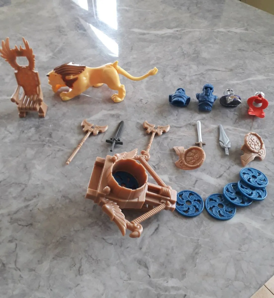 Imaginext toy castle and assesories - Image 3