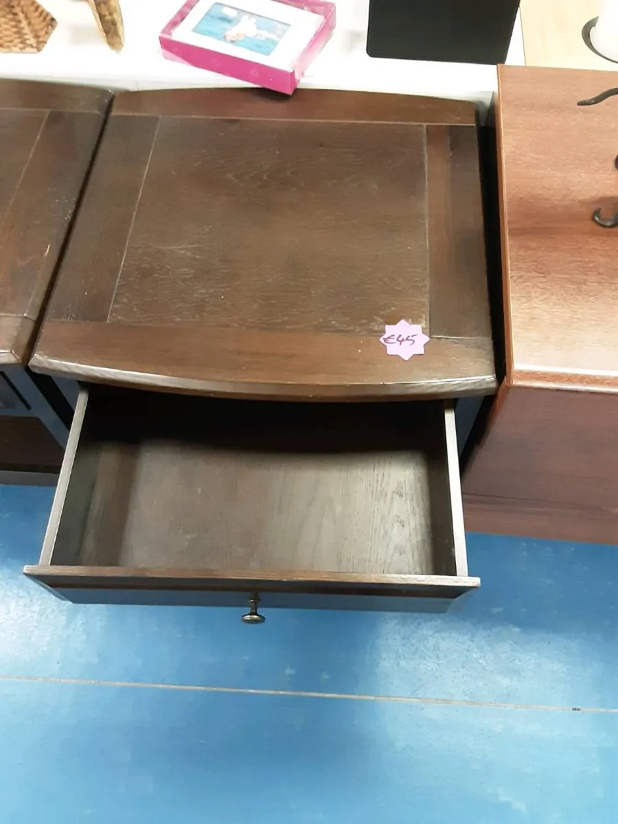 BEDSIDE TABLES - Image 3