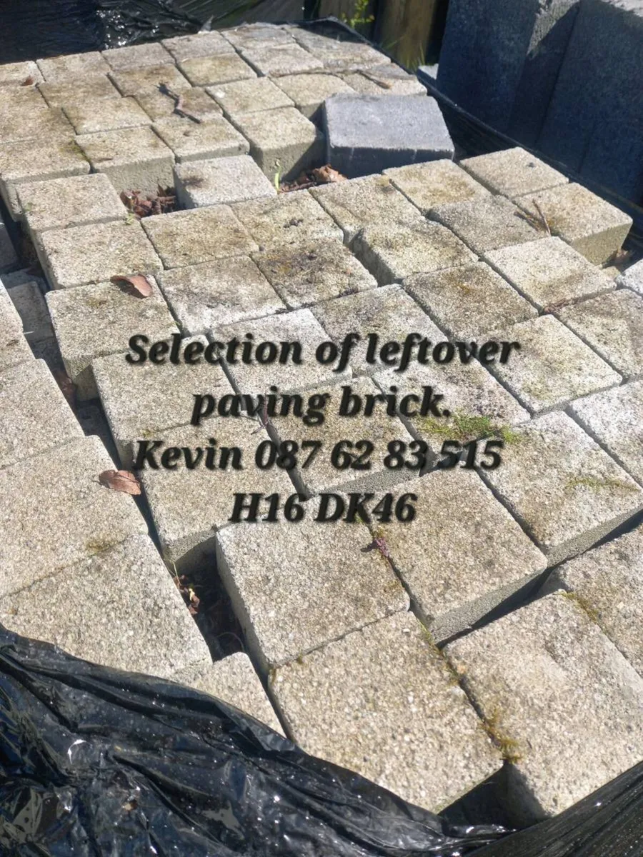 A selection of paving brick palletts - Image 1