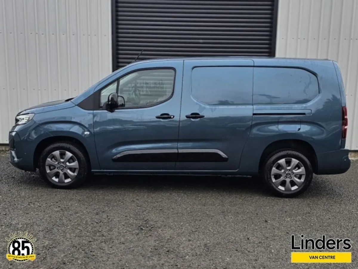 Opel Combo 261 LWB TOP SPEC AUTOMATIC - Image 3