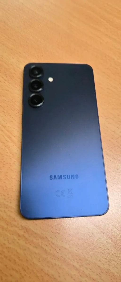 Samsung S25 - Image 2
