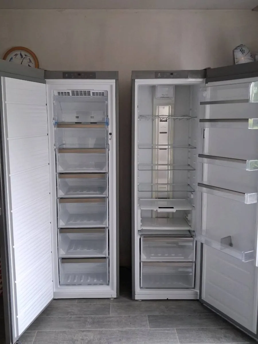 Fridge and freezer - Image 2
