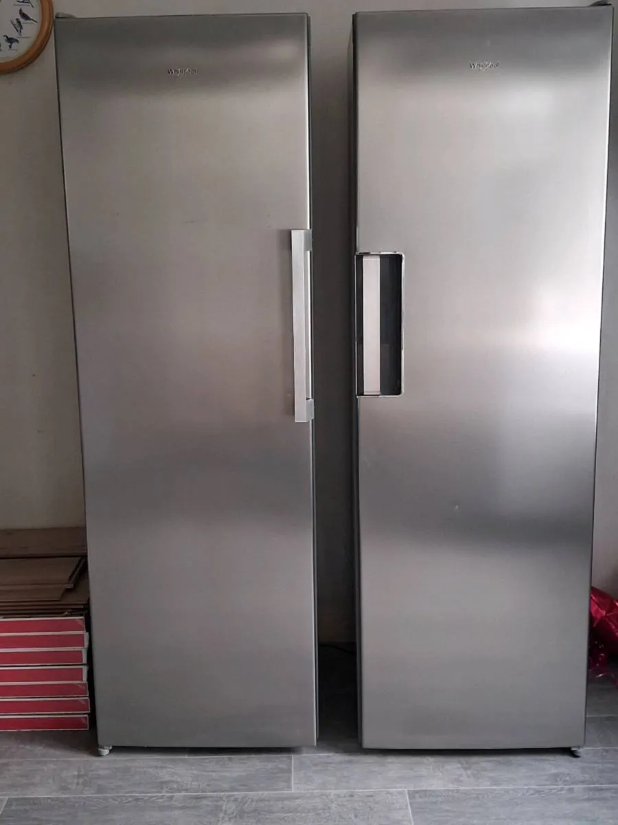 Fridge and freezer - Image 3