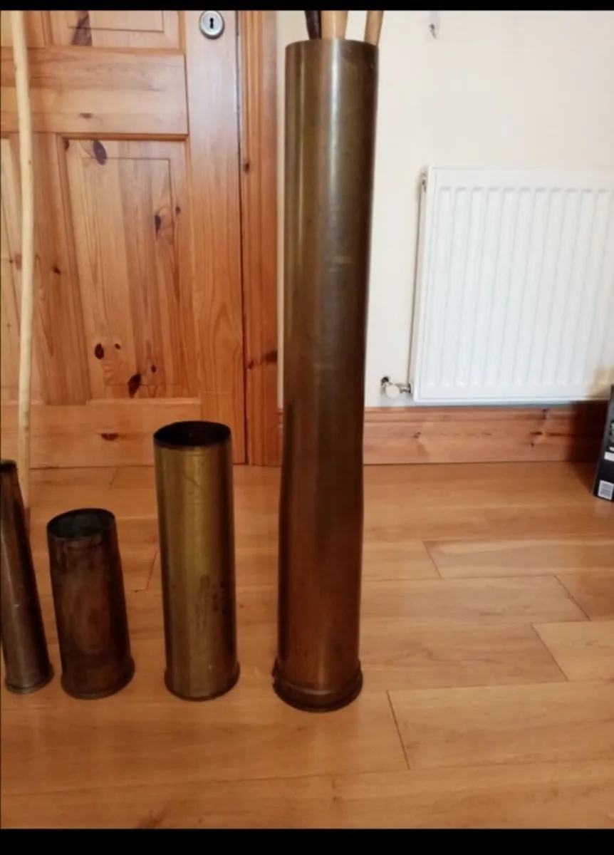 5 Original Heavy Brass Army Shells... - Image 4