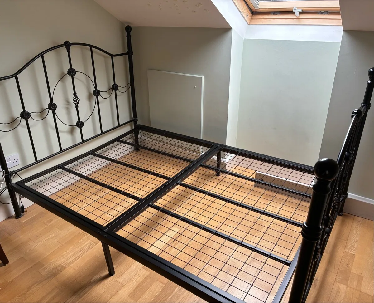 4ft 6 Double Bed - Image 1