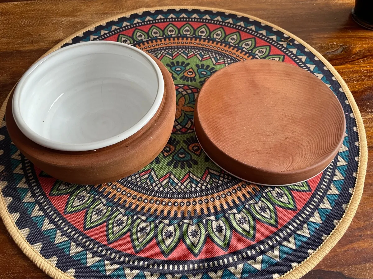 Stephen Pearse Pottery - Image 1