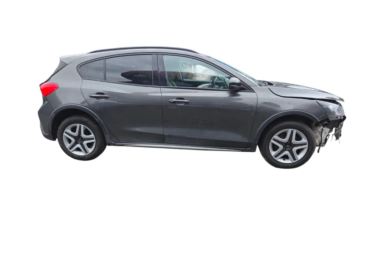 2021 FORD FOCUS For Breaking/Dismantling - Image 2