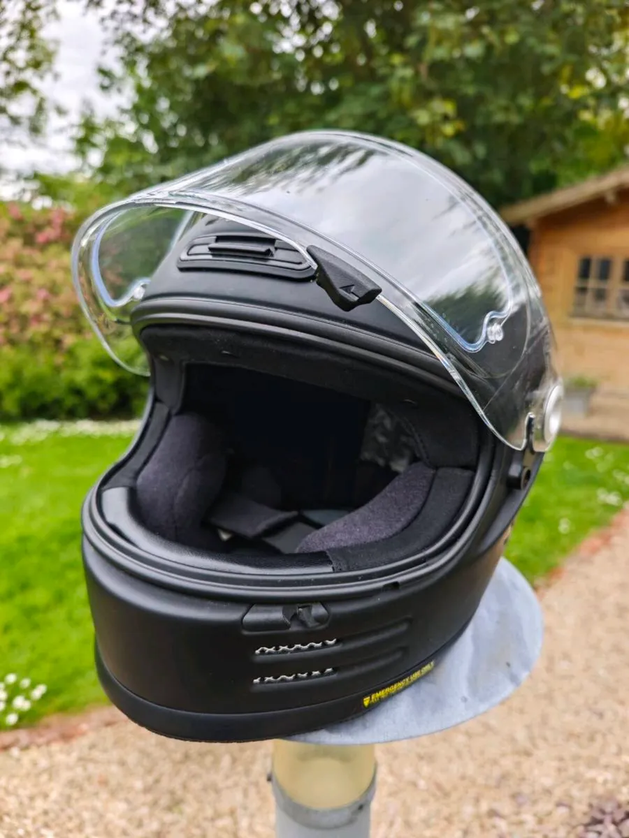 SHOEI GLAMSTER - Image 3