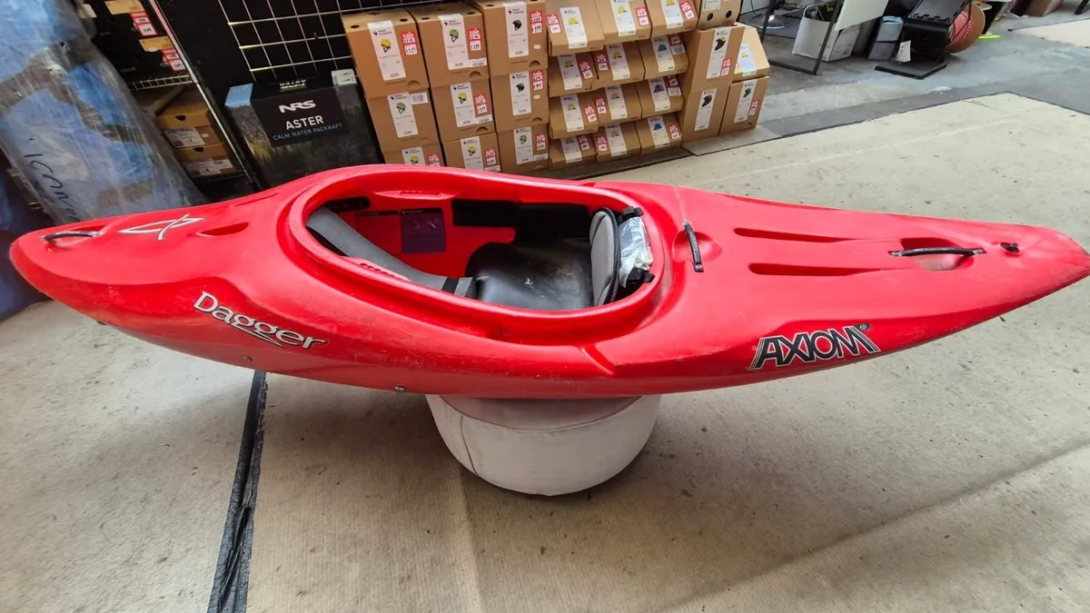 Used Dagger Axiom 6.9 (size for kids) kayak