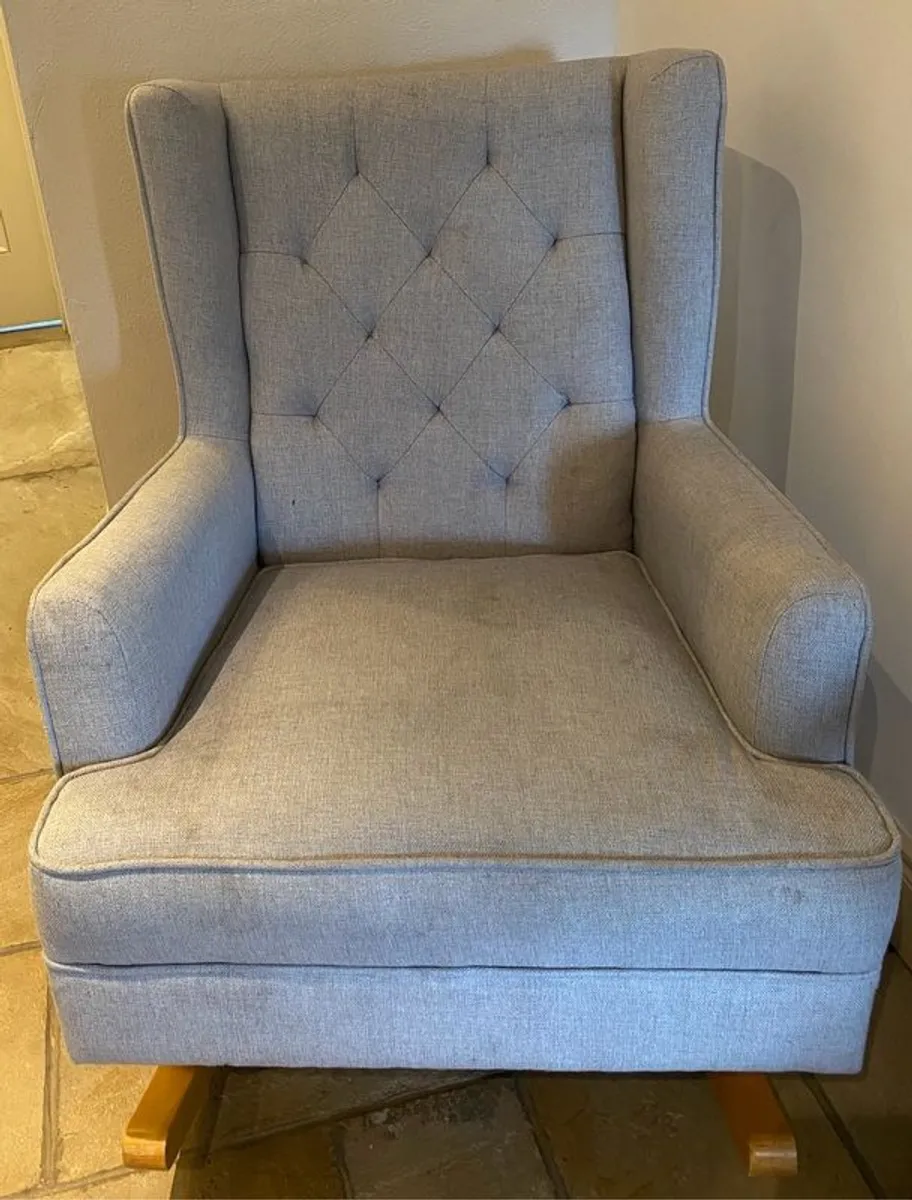 Baby feeding rocker - good condition