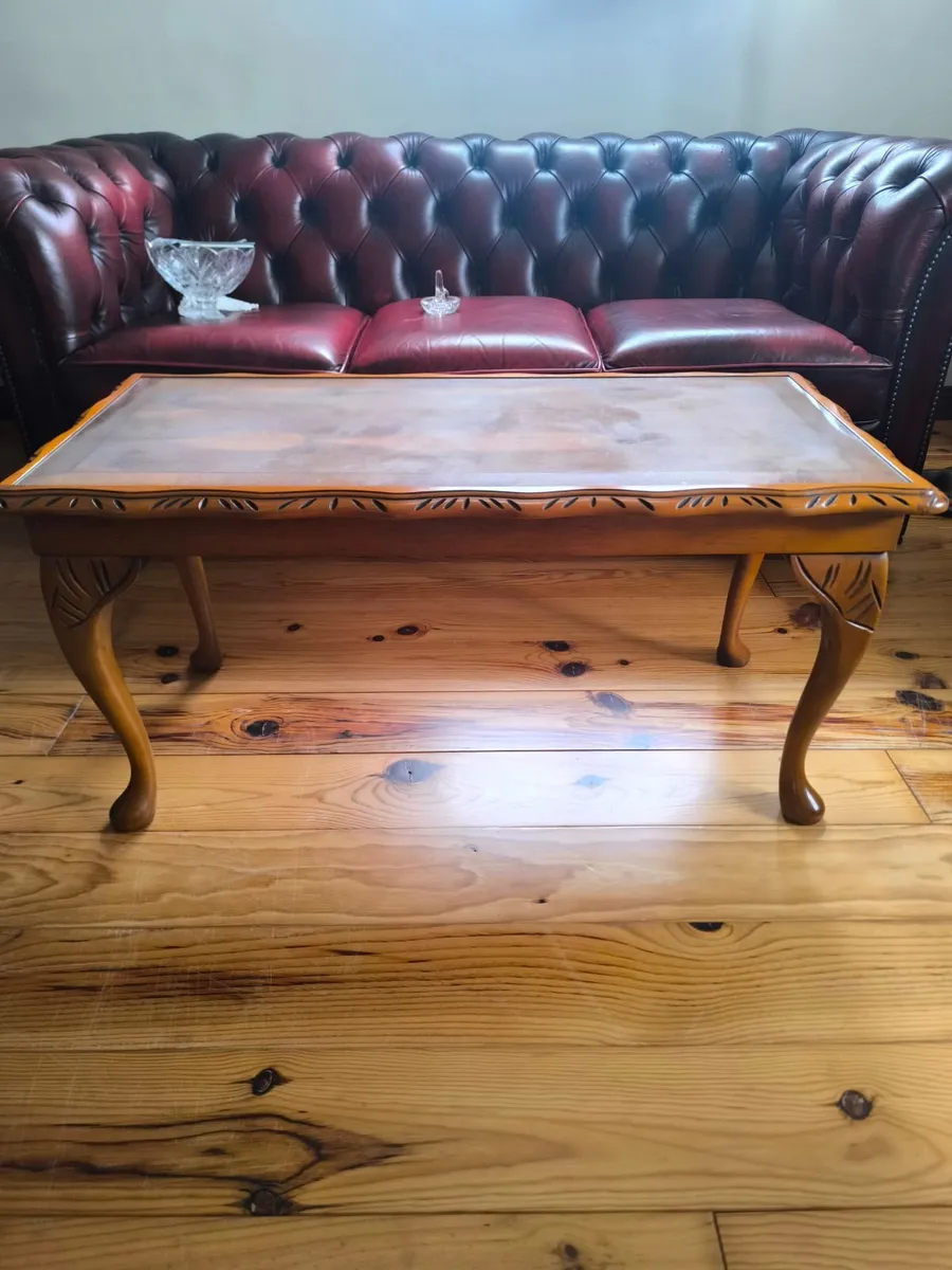 Vintage carved wooden coffee table - Image 1