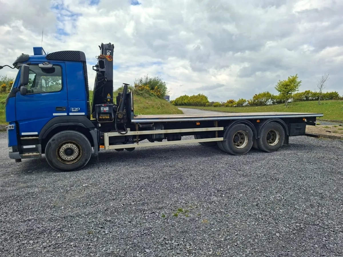 2016 Volvo FM330 - Image 4