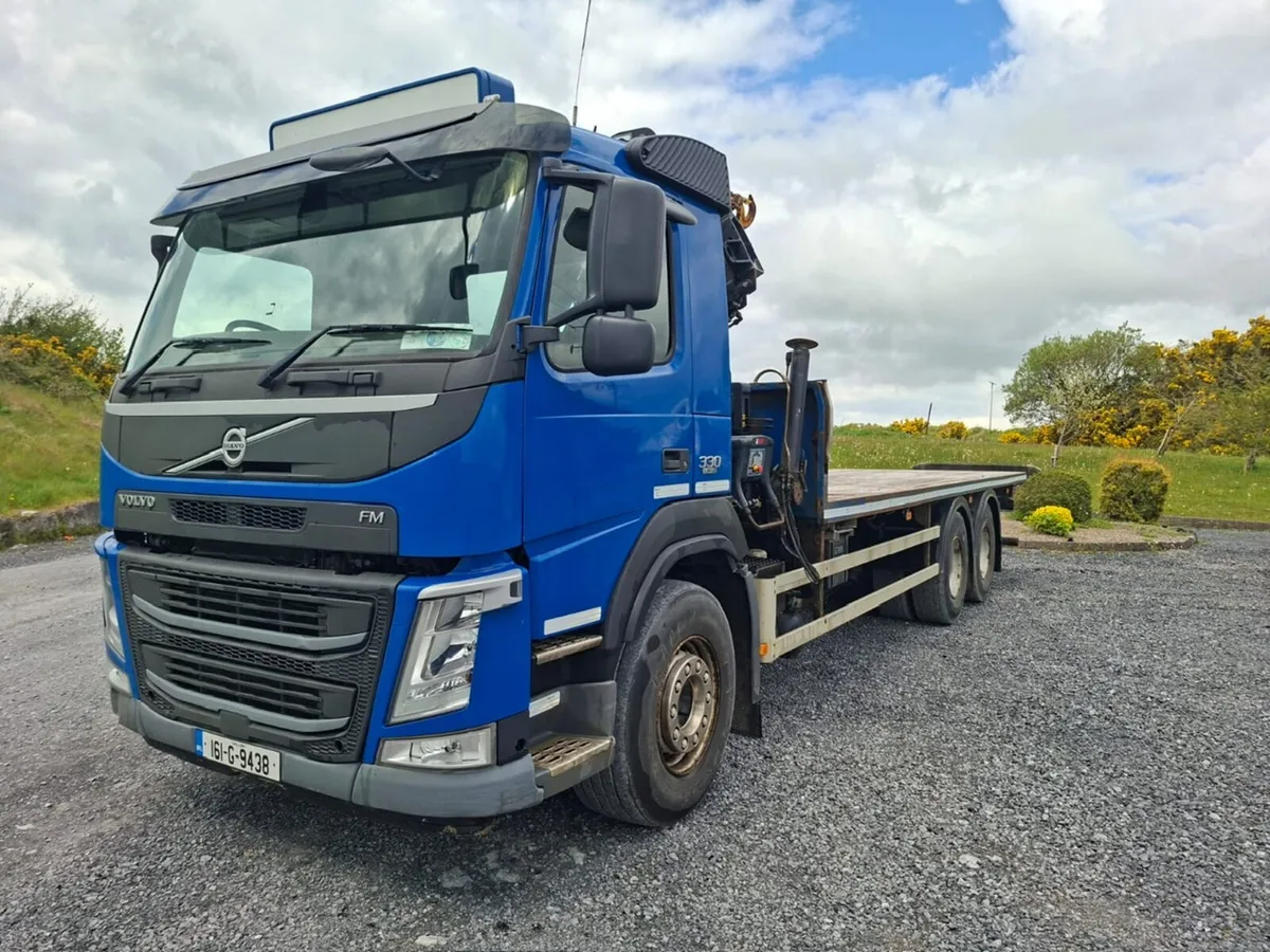 2016 Volvo FM330 - Image 1