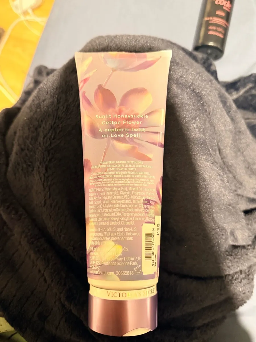 Lotion VS - Image 2