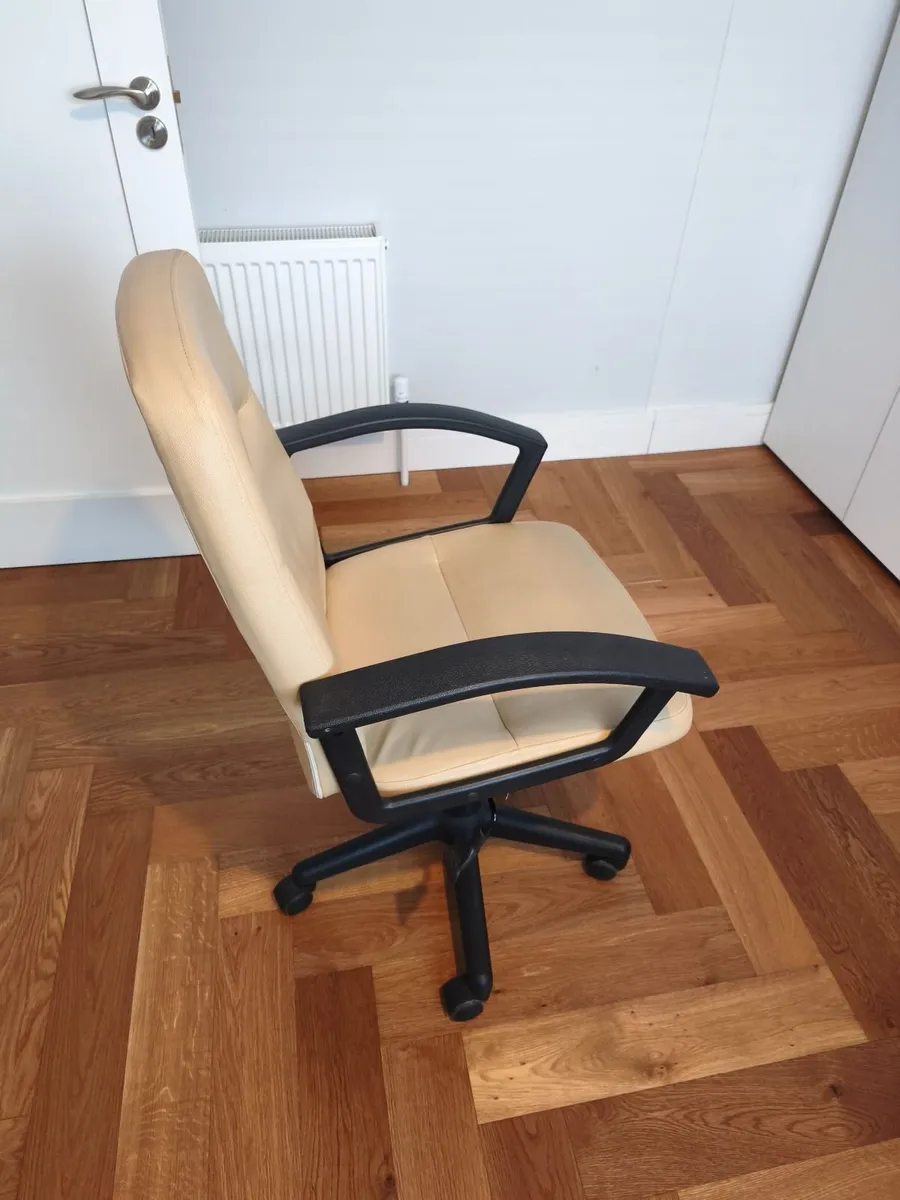 Office Chair - Image 2