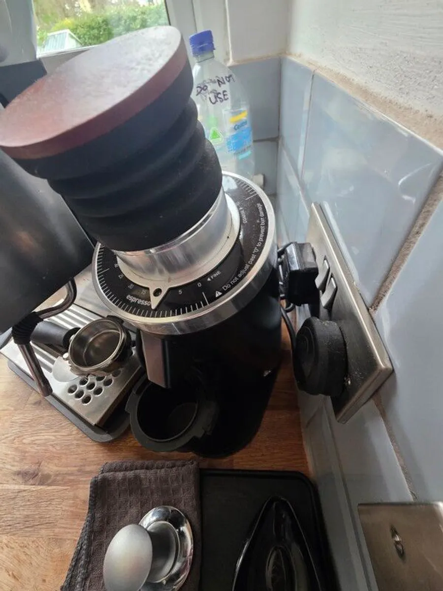 Rancilio Miss Silvia V6 E Espresso Machine and DF64 Gen 2 Single dose electric grinder - Image 4