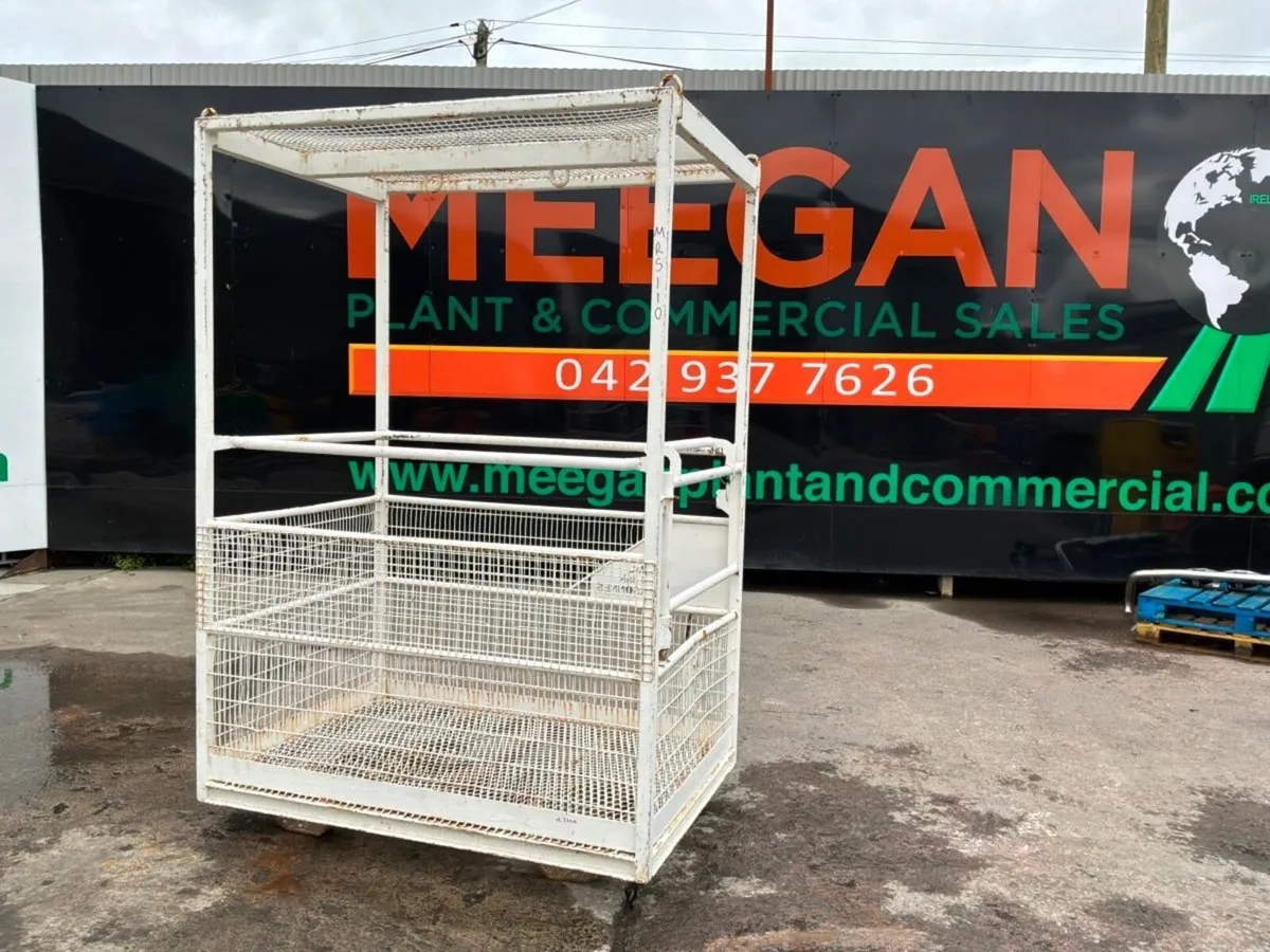 2 PERSON SECATOL MAN BASKET CAGE .....4043. - Image 1