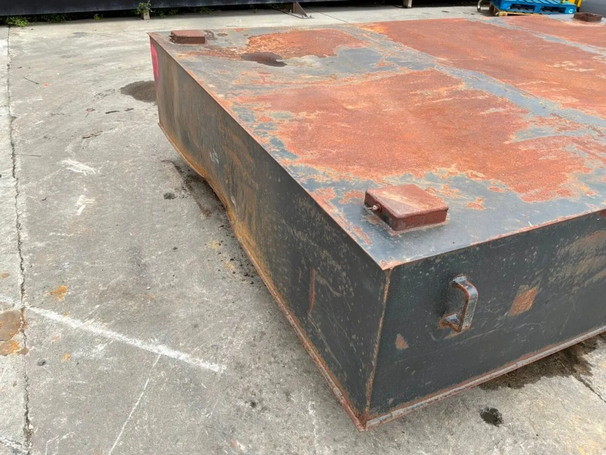 5000 LITRES PORTA CABIN EFFLUENT TANK.4065-8 - Image 2