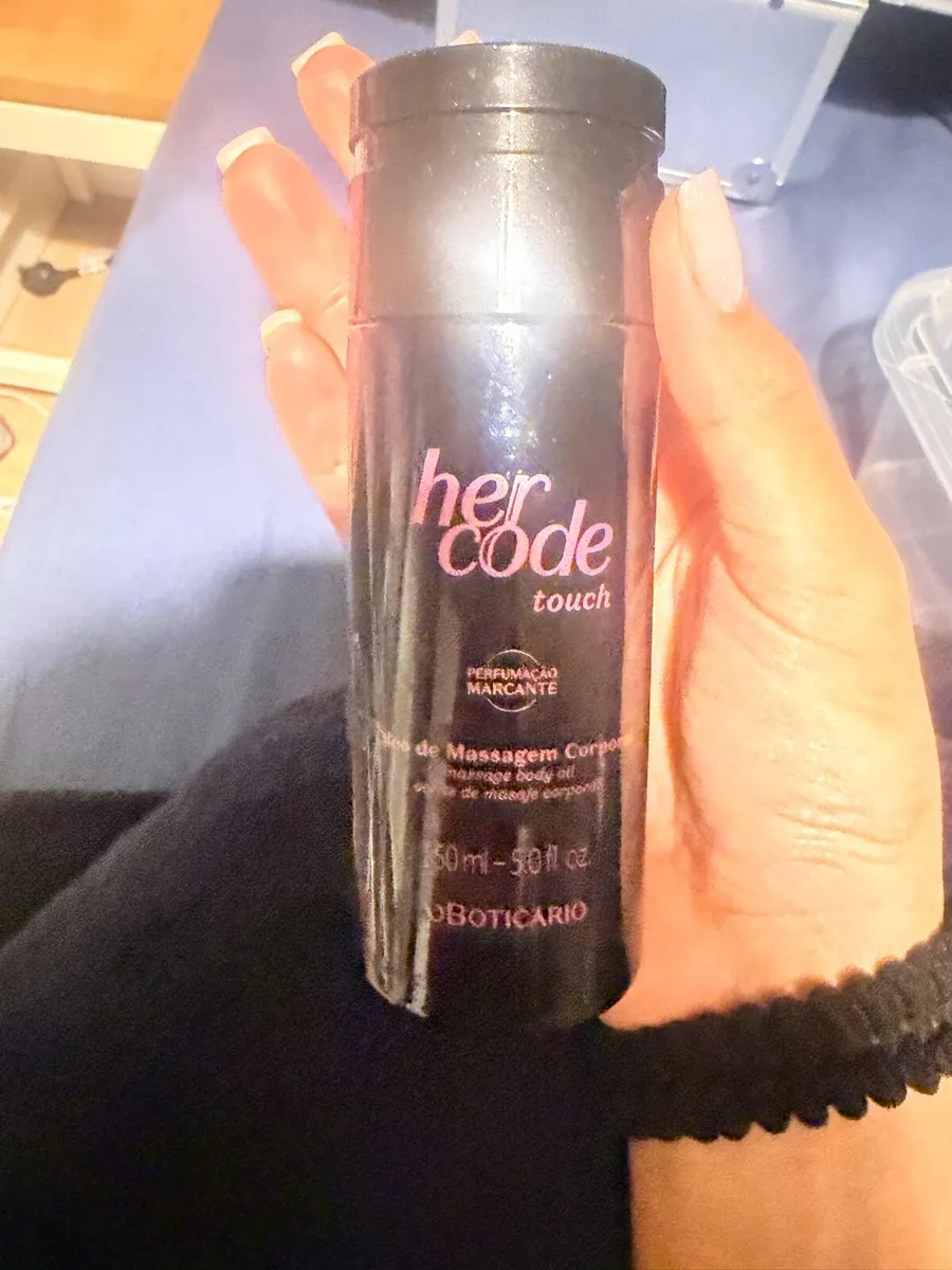 Body oil - Image 1