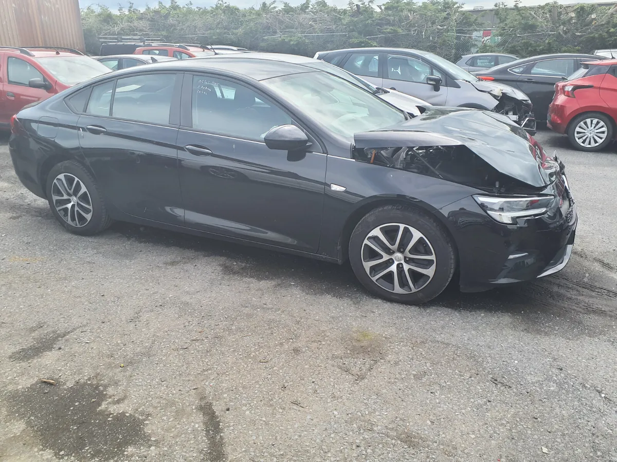 Opel insignia 212D runs and drives - Image 2