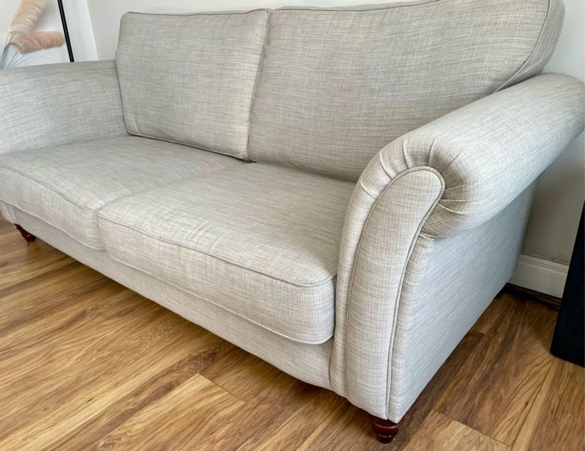 sofa - Image 2