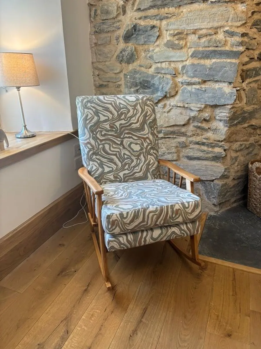 FOR SALE - Vintage Rocking Chair - Image 2