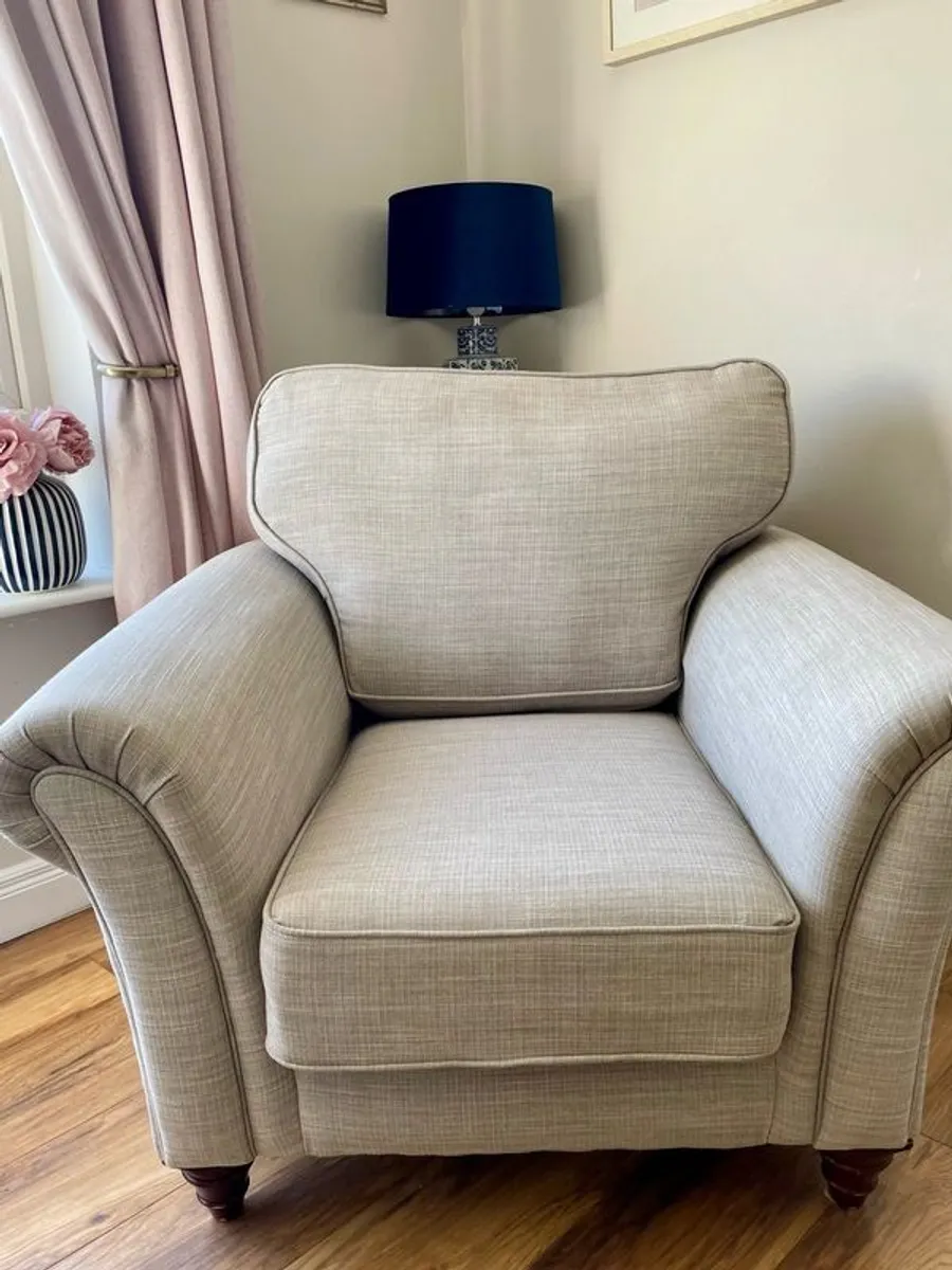 sofa - Image 4