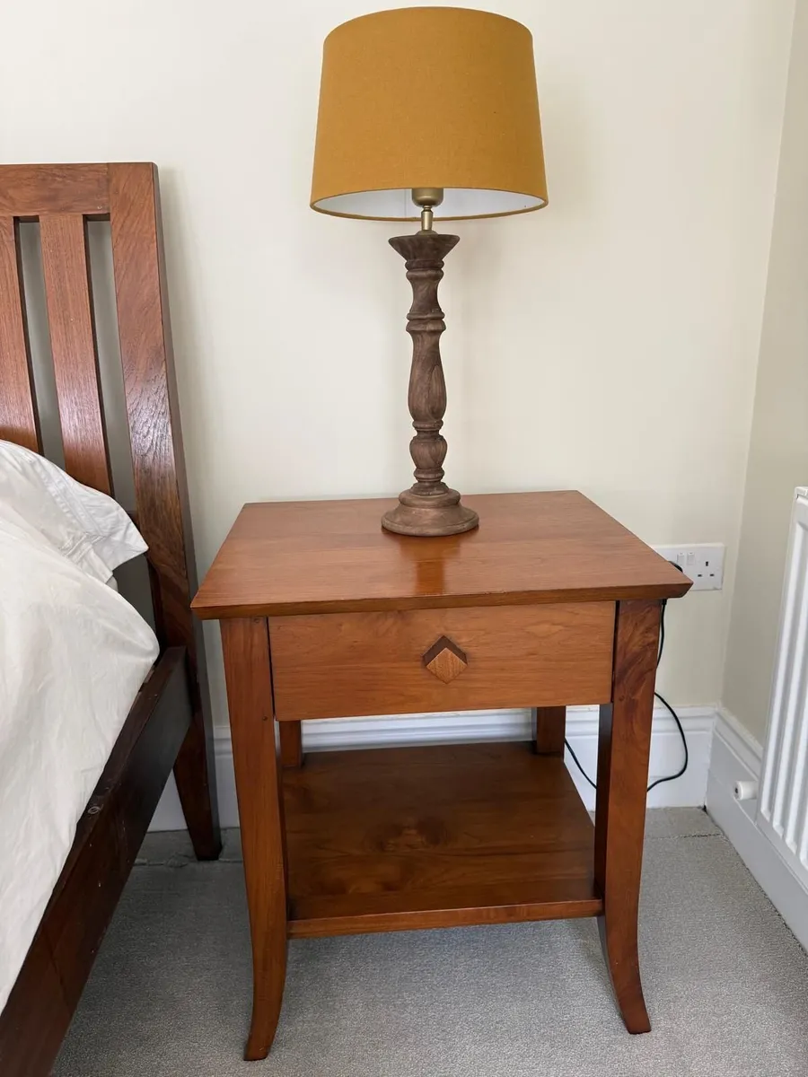bed - Image 2
