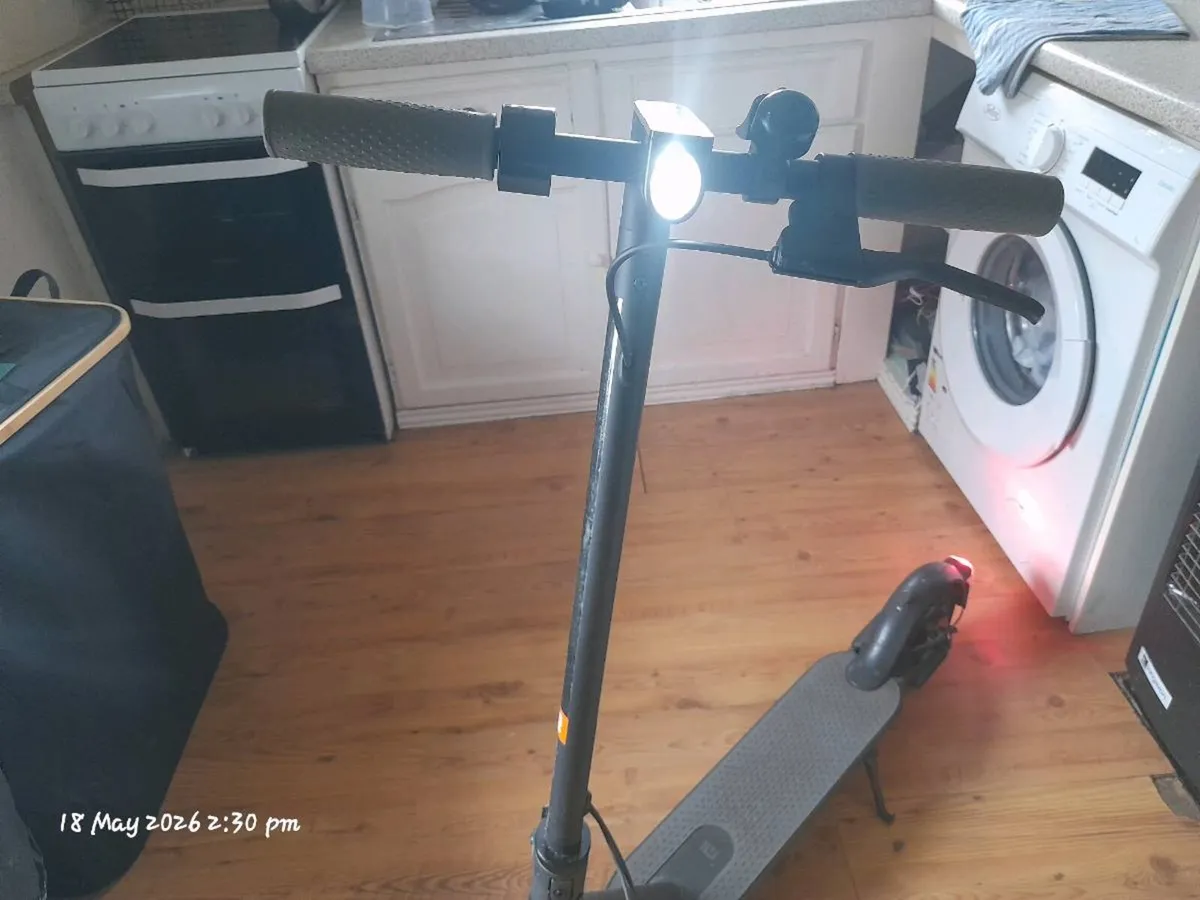 Electric scooter - Image 3
