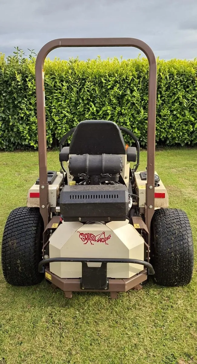 Grasshopper Zero Turn Ride On Lawnmower - Image 2