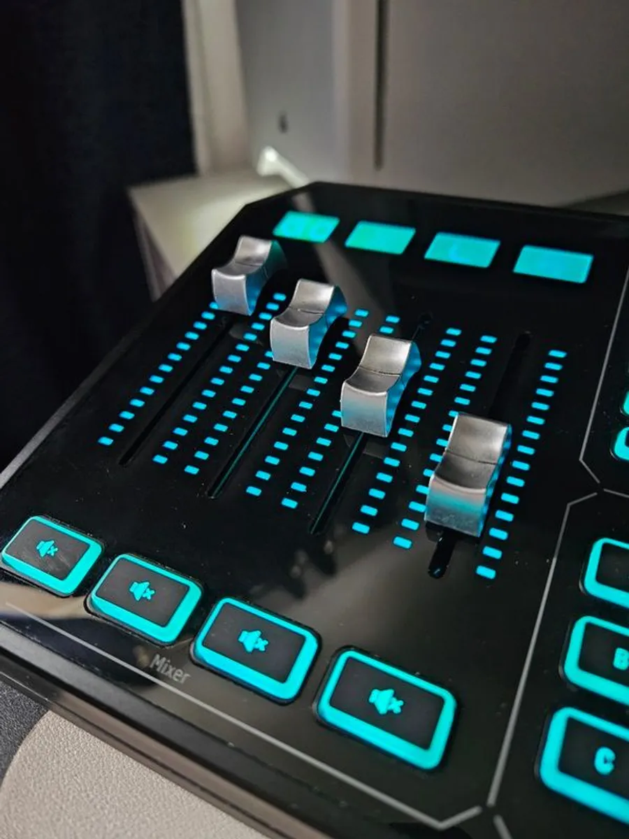TC-Helicon GoXLR Full Size Mixer - Audio Interface - Excellent Condition - Image 1