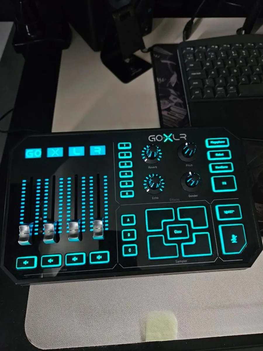 TC-Helicon GoXLR Full Size Mixer - Audio Interface - Excellent Condition - Image 2