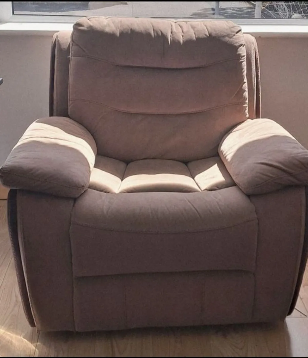 Recliner Armchair - Image 1