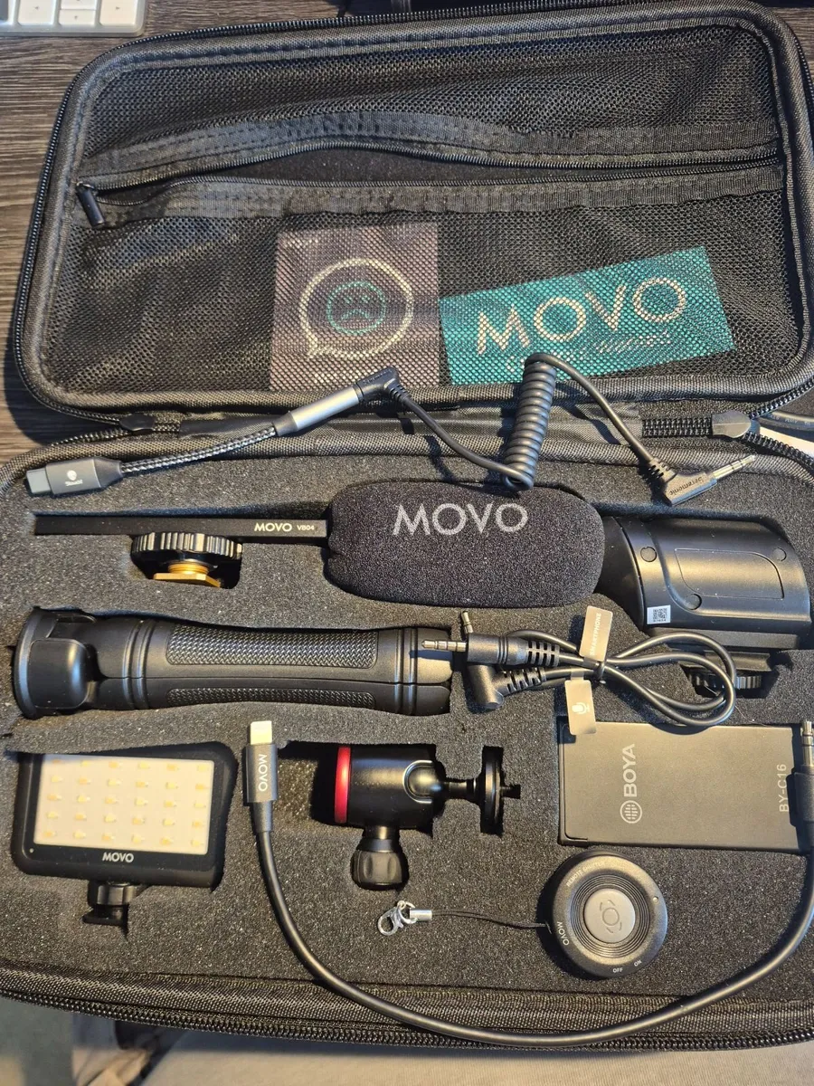 Movo iVlogger Vlogging Kit + Bluetooth Remote - Image 4
