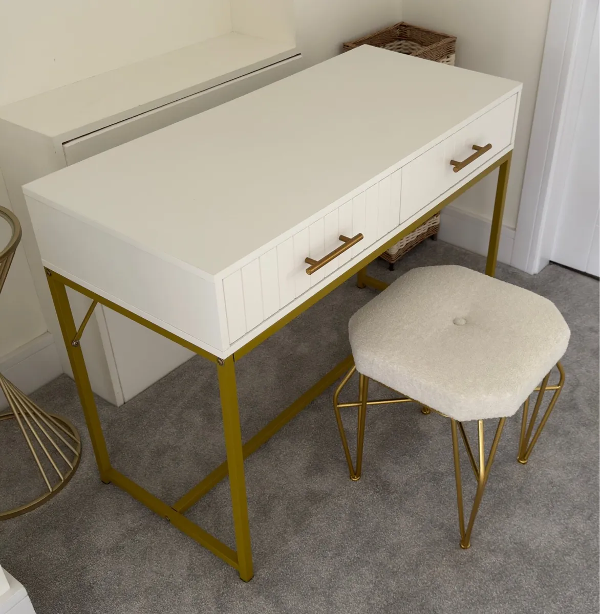 Dressing Table - Image 3