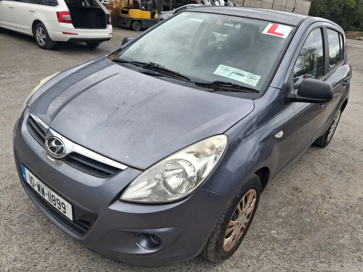 2010 Hyundai I20 parts - Image 2