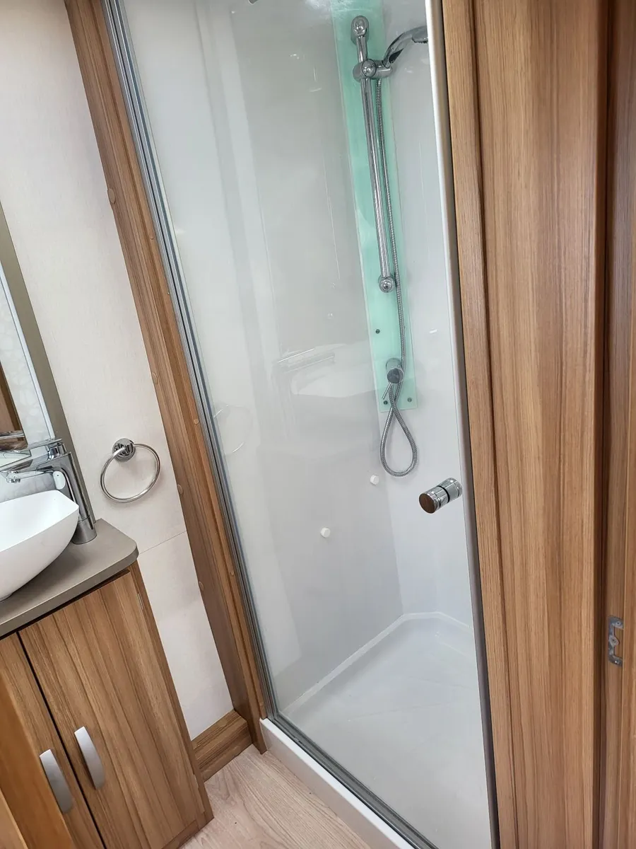 2019  caravan single beds rear bathroom lunar - Image 3