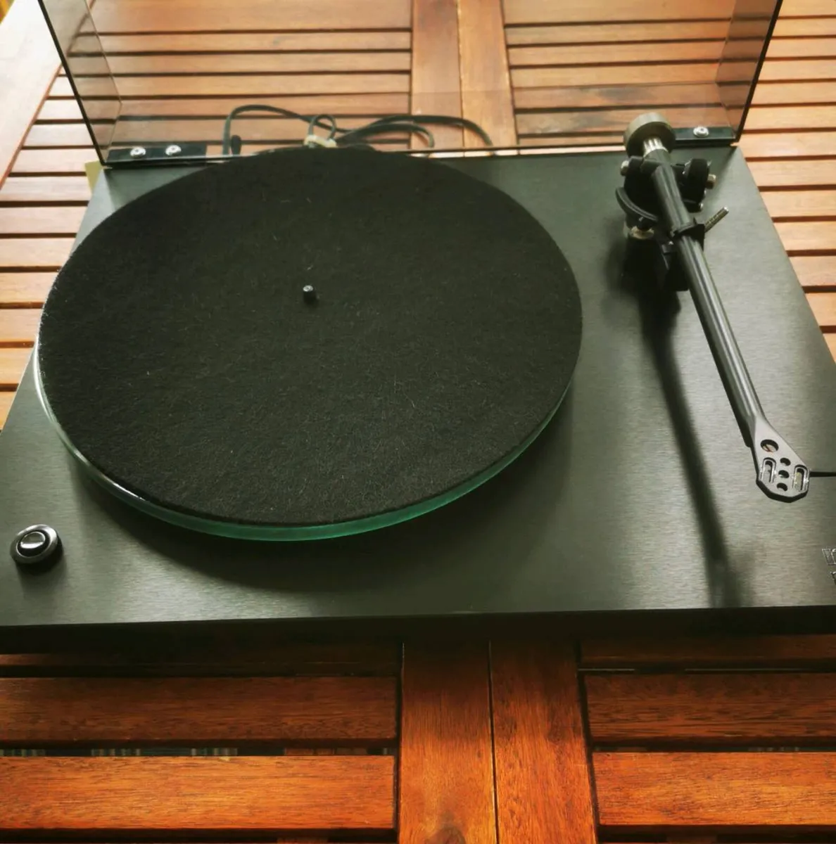 Rega Planar 3 turntable - Image 1