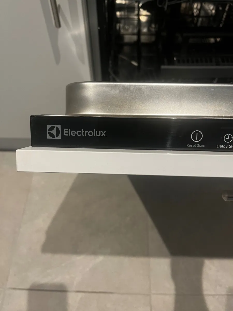 Dishwasher - Image 3