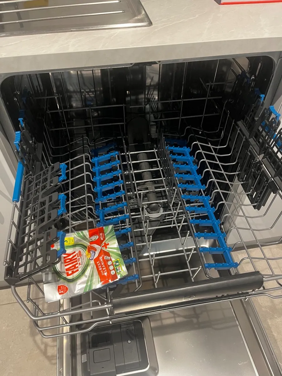 Dishwasher - Image 4
