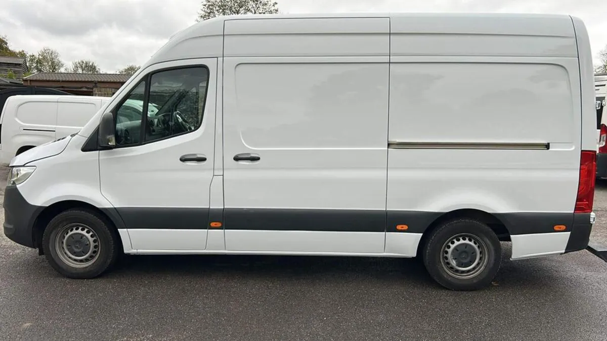 2022 Mercedes-Benz Sprinter Refrigerated Van - Image 1