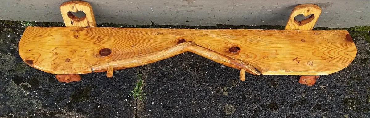 Rustic driftwood floating mantle / shelf - Image 4
