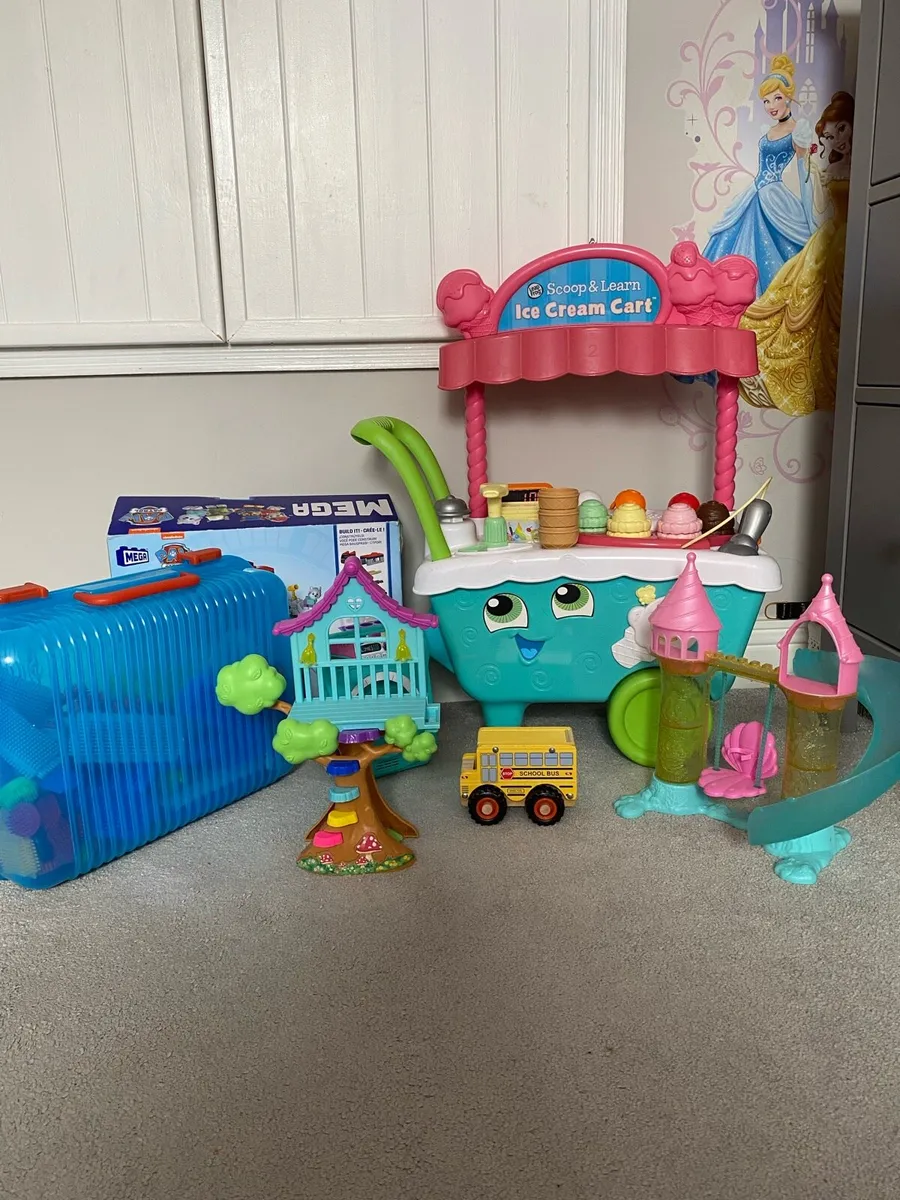 Toy bundle - Image 1