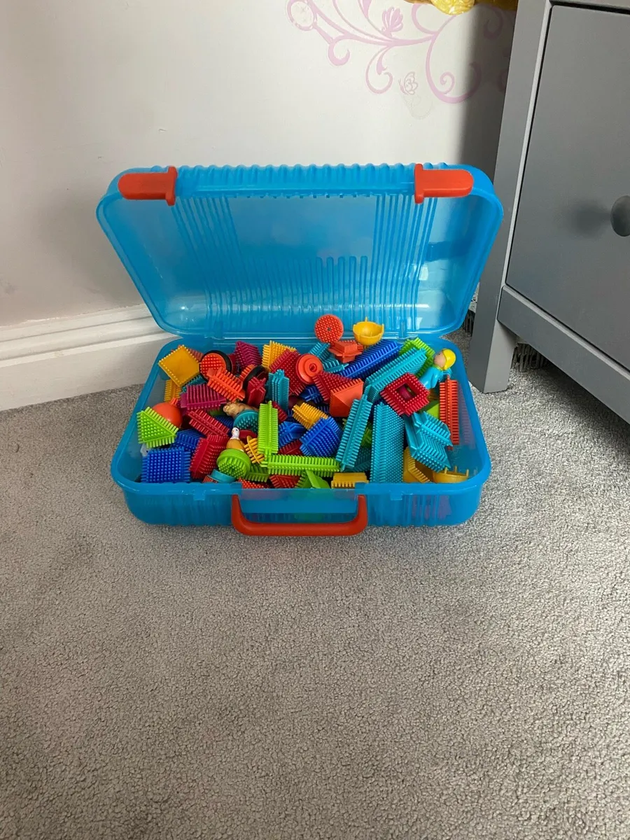 Toy bundle - Image 3