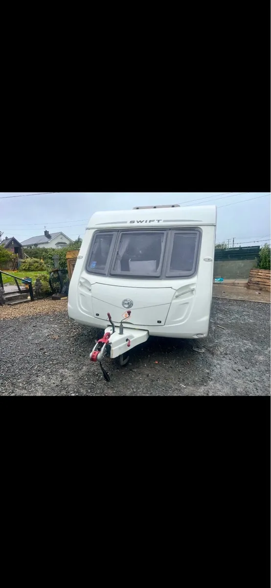 Swift challenger 4 birth caravan - Image 3