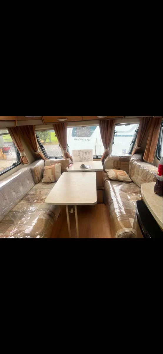 Swift challenger 4 birth caravan - Image 4