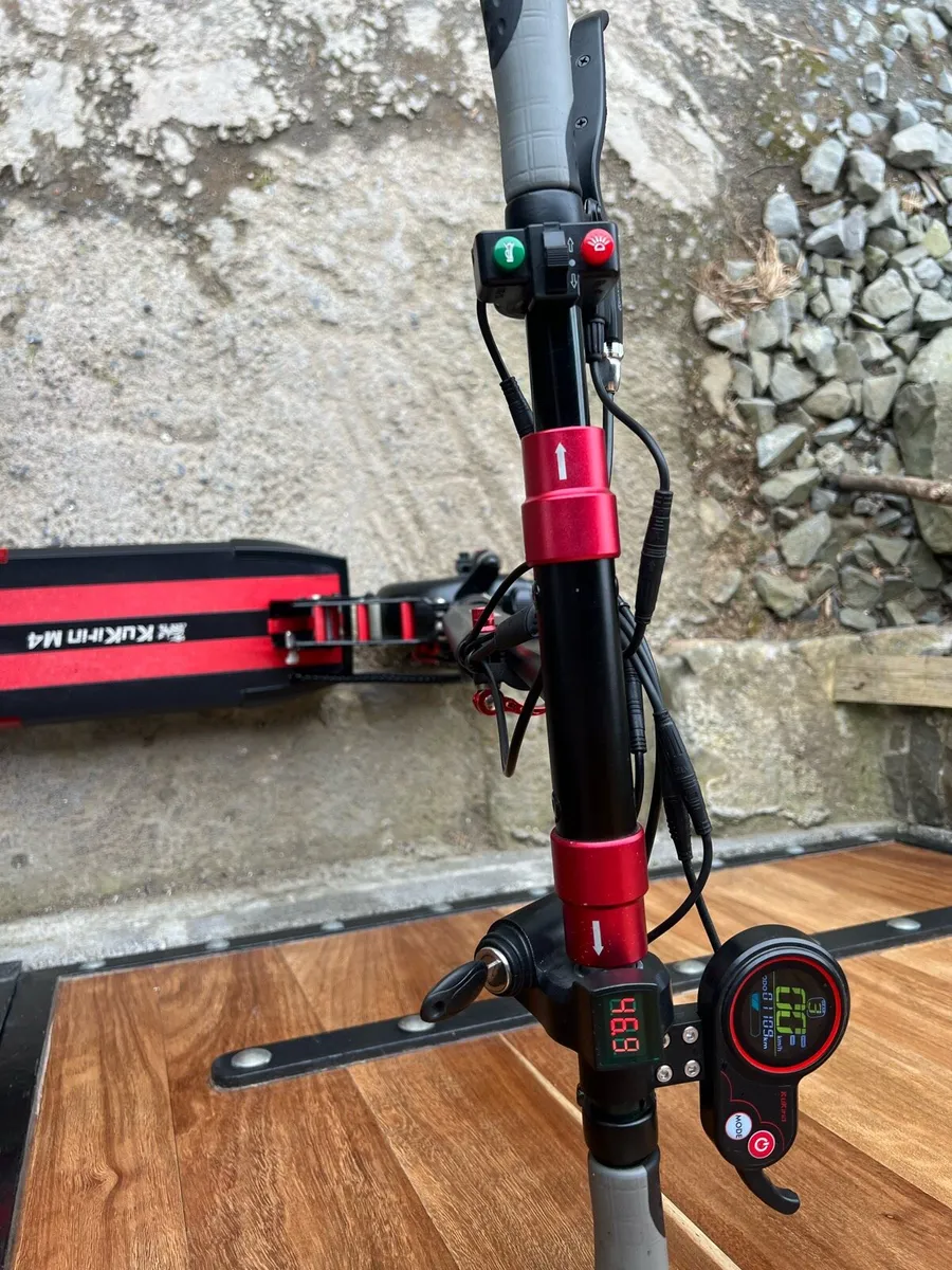 Electric scooter - Image 4