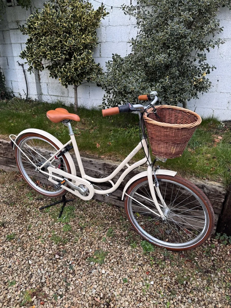 Skoda Ladies Cruiser Bike - Image 4