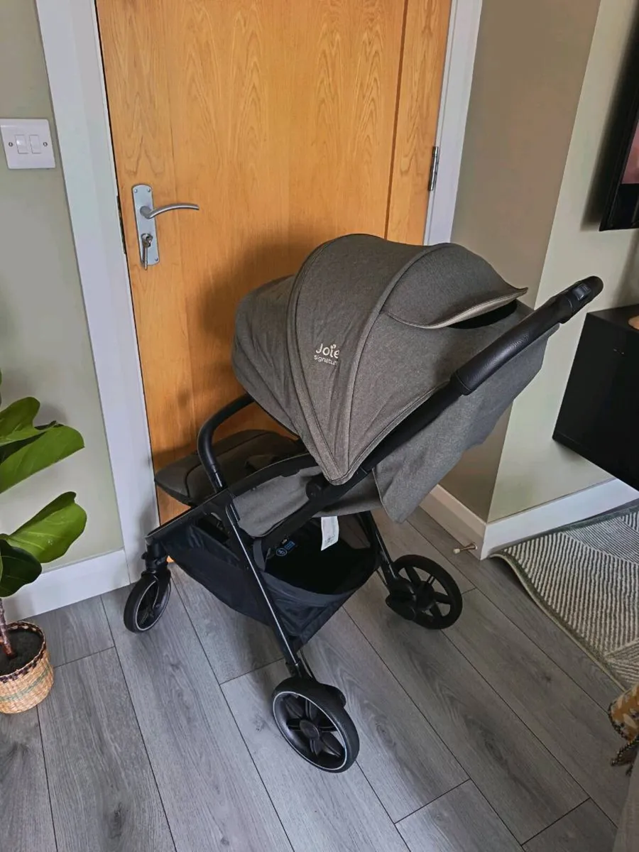 Joie signature parcel lx stroller - Image 2