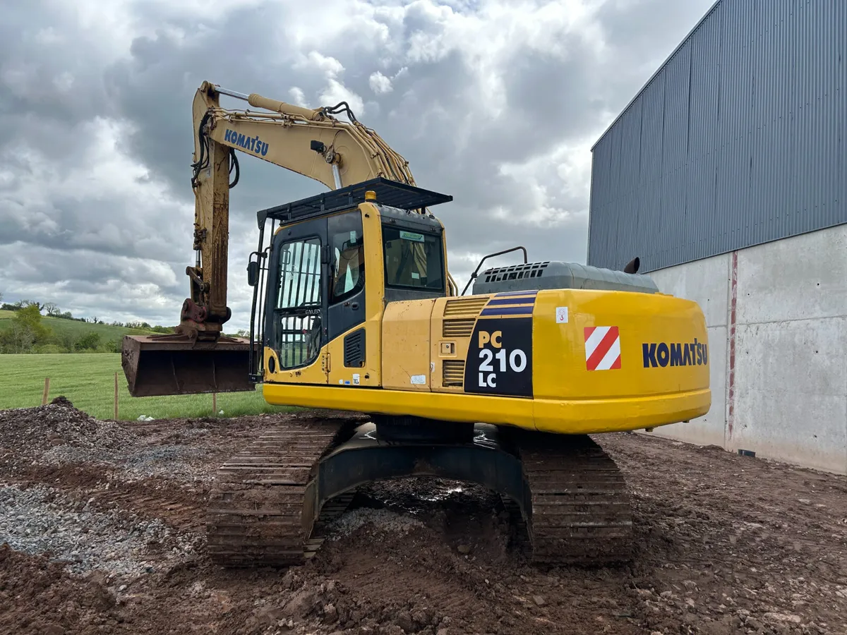 2007 Komatsu PC 210 LC-8 - Image 1